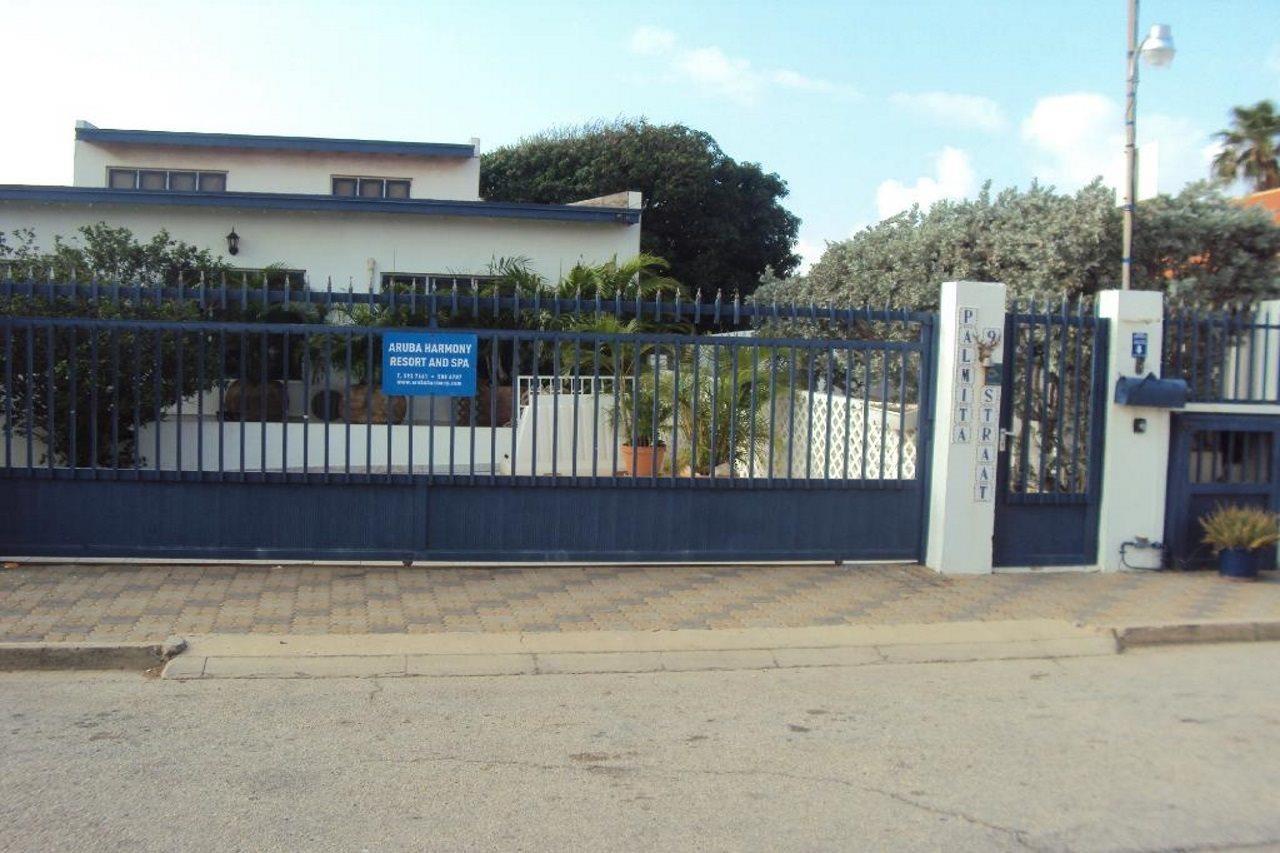 Aruba Harmony Apartments Oranjestad Ngoại thất bức ảnh